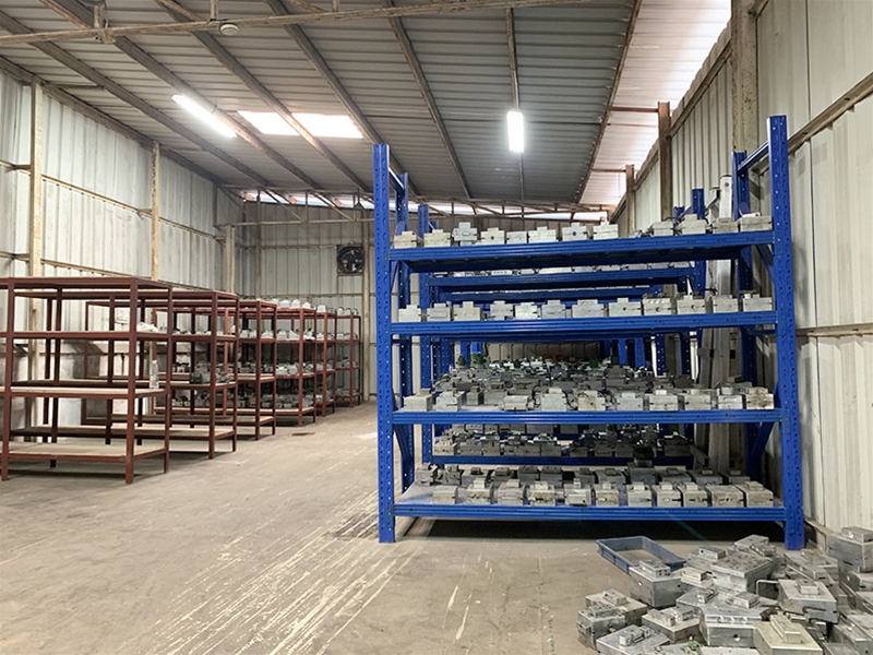 模具擺放區(qū)